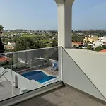 Nova En-suite Luxury, Private Pool, Sea View アルブフェイラ
